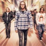 Candlebox share new track “In Your Hands” feat. Don Miggs & Zane Carney